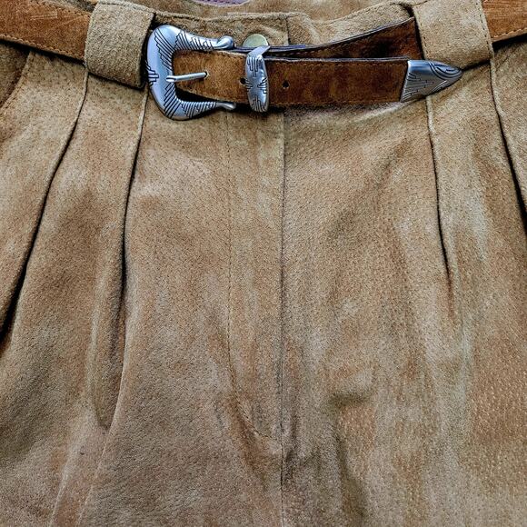 Equipt Tan Luxury Genuine Suede Leather Pleated Belted Shorts Women’s Size 9/10 - Picture 3 of 9